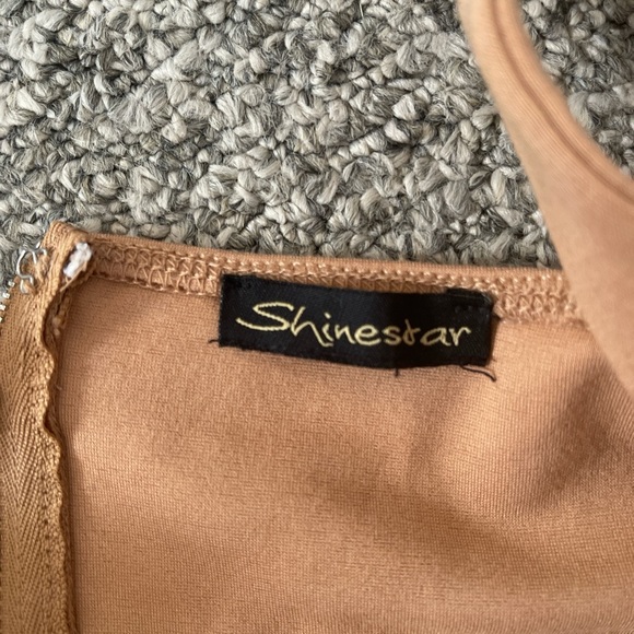 Size L Tank/crop top. Got from TJ maxx - Picture 3 of 4